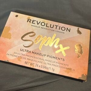 Makeup Revolution Soph X Ultra Makeup Pigments